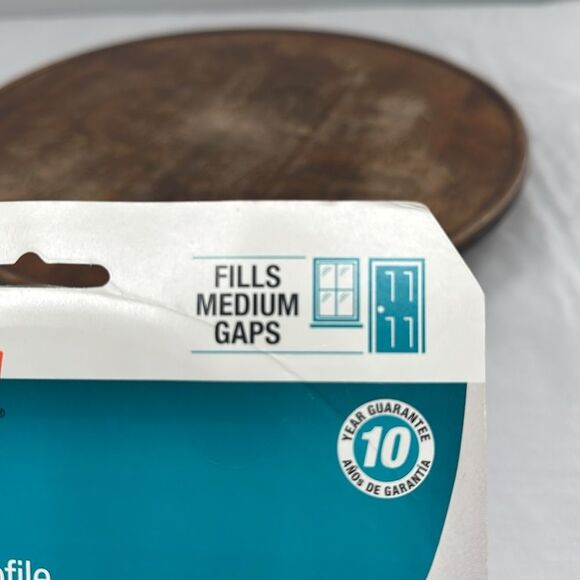 Frost King EPDM D-Profile Self-Stick Weatherseal Medium Gap 1/4" x 5/16" USA - Picture 4 of 6